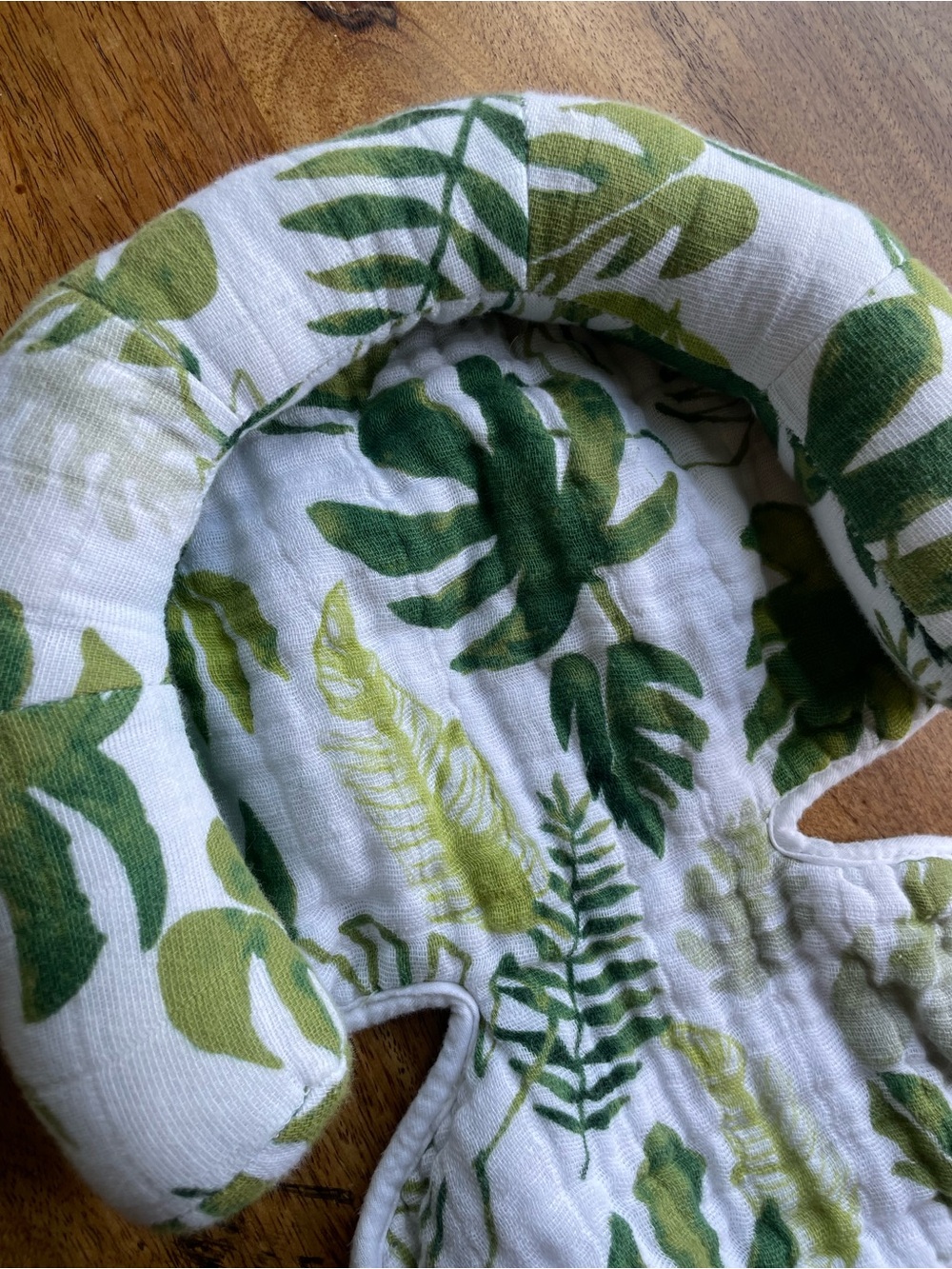 Infant Carseat Insert Head Support in Green Leaf Print - Picture 3 of 6
